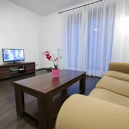 Apartment Angel Center
